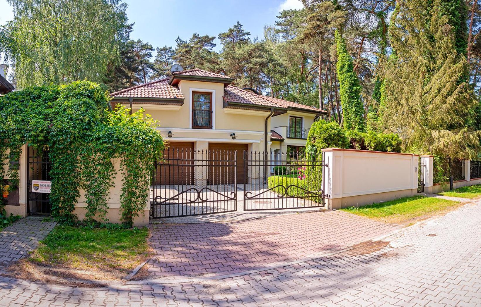 Luxury Villa Indoor Pool Warsaw Magdalenka Eksteriør bilde